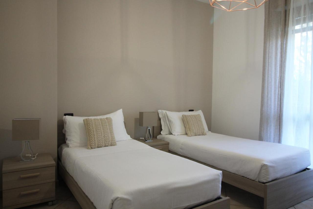 Hq Aparthotel Milano Inn - Smart Suites Cinisello Balsamo Exterior photo